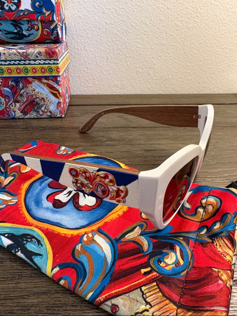 NIB [Dolce & Gabbana] Cat Eye Sicilian Carretto Callet Circus White Sunglasses - Picture 8 of 16